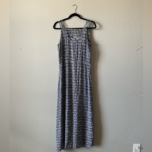 LAmade Blue And White Maxi Dress Size Medium - Picture 5 of 5